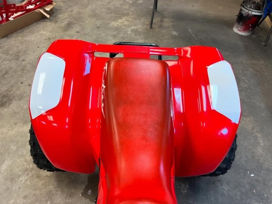 1988 Honda TRX250R - Image 4